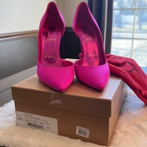 Hi Barbie! Pink Satin Louboutin Iriza size 40